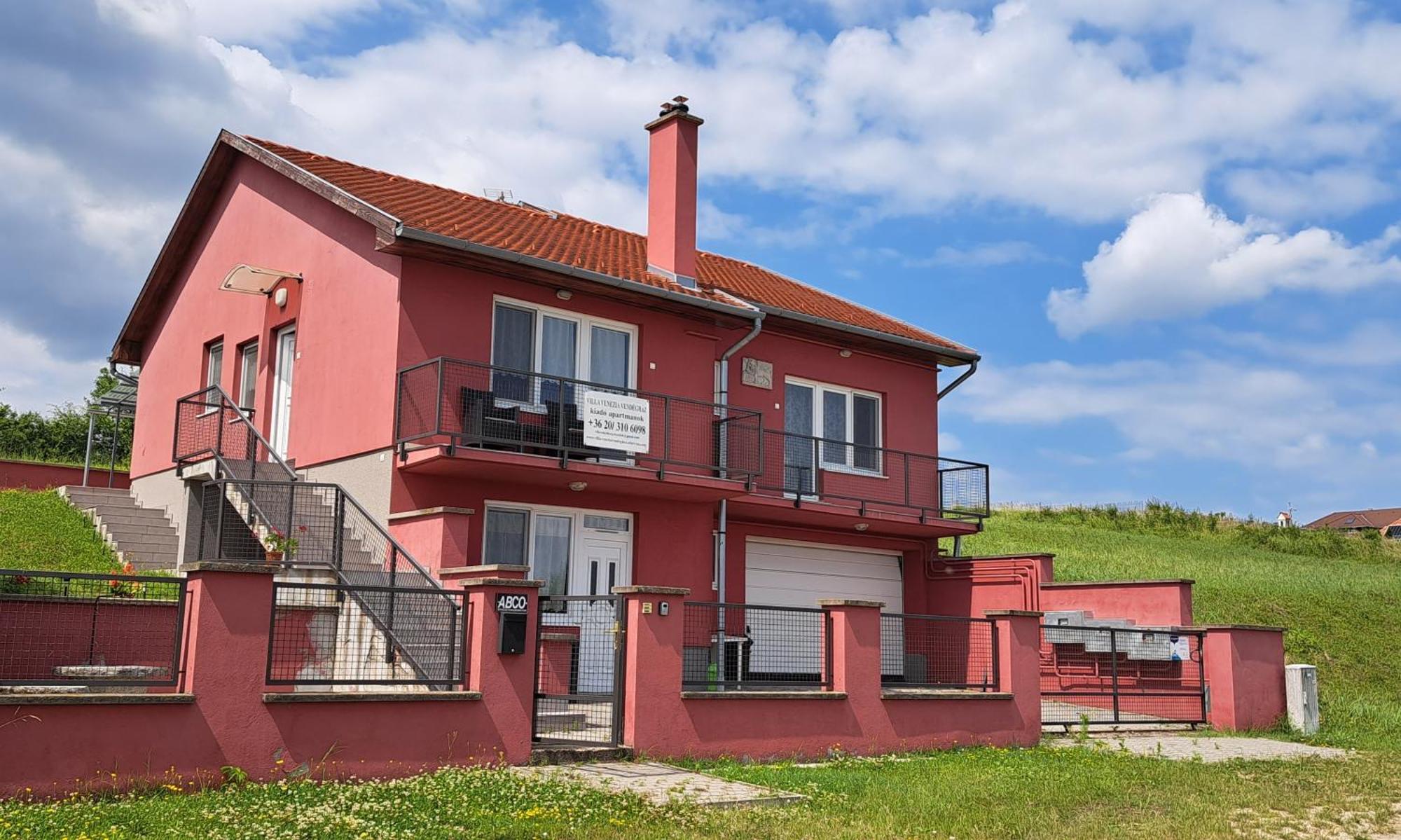 Villa Venezia Egerszalok Ngoại thất bức ảnh